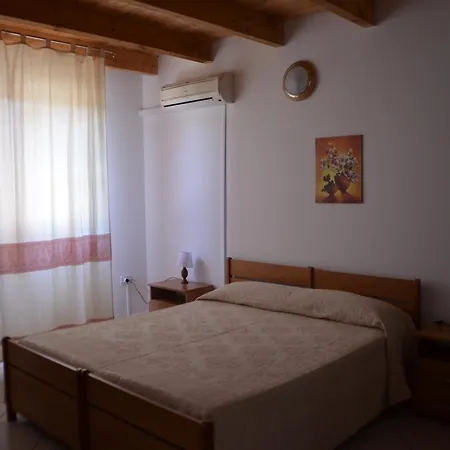 Agrifoglio San Giovanni Suèrgiu