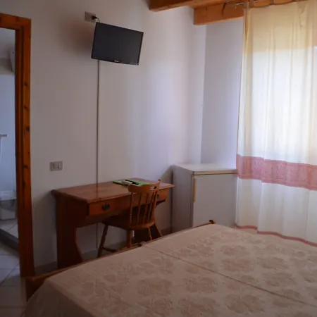 Agriturismo Agrifoglio San Giovanni Suèrgiu